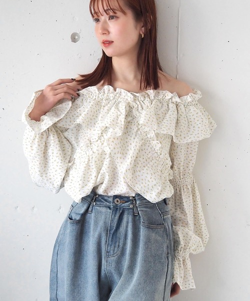 tiptop（ティップトップ）の「フリルクロス2way長袖ブラウス（シャツ/ブラウス・レディース・アイボリー/ブラック/ホワイト系その他/オフホワイト/ブラック系その他・FREE）」の3枚目の写真