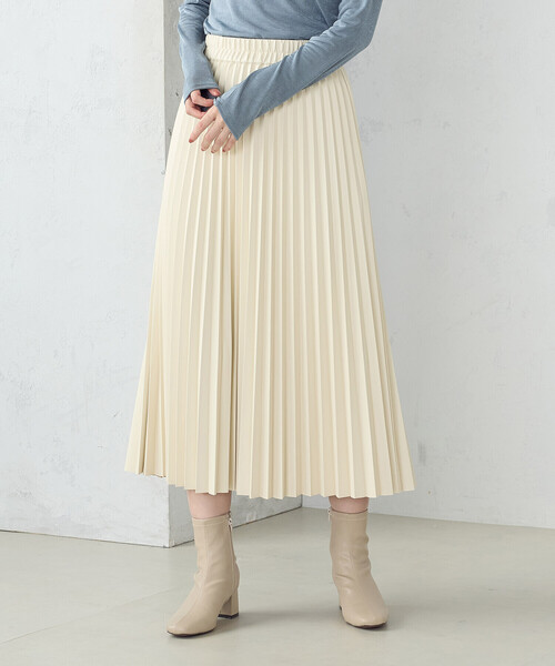COMME CA ISM（コムサイズム）の「プリーツスカート（スカート・レディース・ブラック/ベージュ/アイボリー・SMALL/MEDIUM/LARGE）」の2枚目の写真