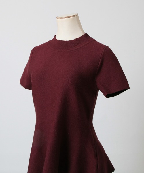 Julia Boutique（ジュリアブティック）の「選べるノースリーブ・半袖 美くびれペプラムニットトップス（ニット/セーター・レディース・ブラック系2/ベージュ系1/ワイン系2/ホワイト系1/ホワイト系2/グレー系2/ブラック系1/グレー系1/ベージュ系2/ワイン系1・ONE）」の18枚目の写真