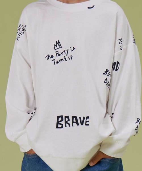 PAIRMANON STREET(ペアマノンストリート)の「【PAIRMANON STREET】ランダム アート 総柄 ロンT 長袖 Tシャツ(Tシャツ/カットソー・キッズ・ベージュ/ライトパープル/ホワイト・130/150/110/140/160/90/100/120)」の4枚目の写真