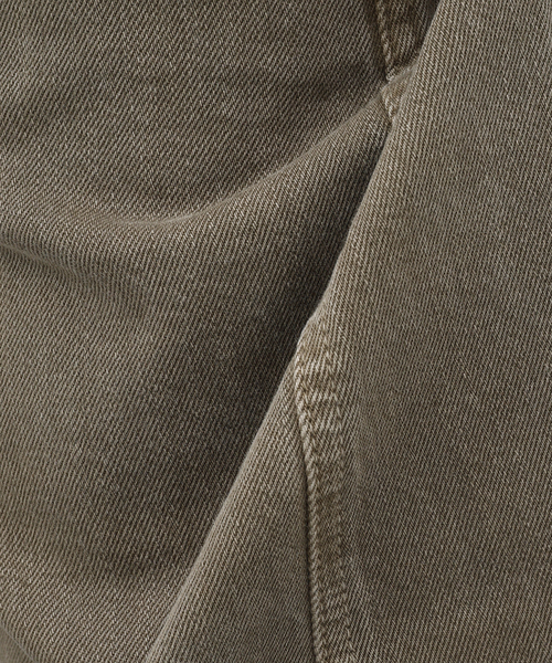 LEMAIRE（ルメール）の「LEMAIRE(ルメール) TWISTED BELTED PANTS PA326LD1017（デニムパンツ・メンズ・ベージュ・SMALL）」の16枚目の写真