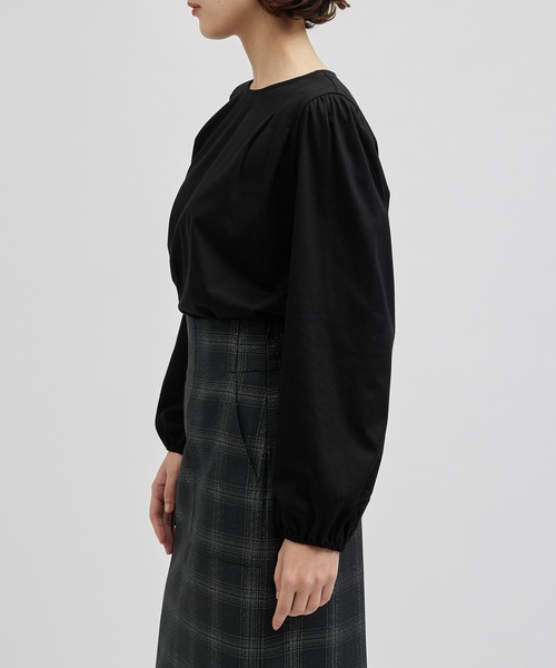 ROPE'（ロペ）の「タックディテールパフスリーブカットソー（Tシャツ/カットソー・レディース・ブラック/ワイン/ベージュ・FREE）」の10枚目の写真