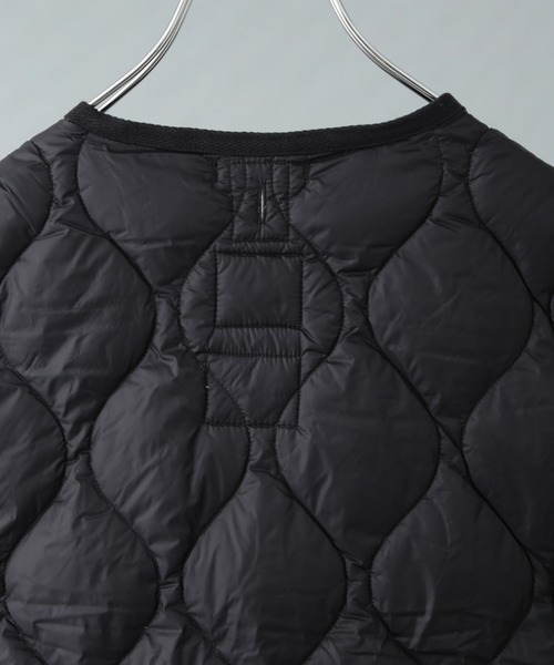 TAION（タイオン）の「TAION/MILITARY V NECK W-ZIP DOWN VT（ダウンジャケット/コート・メンズ・オフホワイト/ブラック・L/M）」の21枚目の写真
