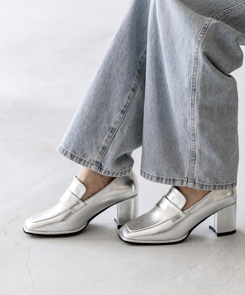 menue（メヌエ）の「スクエアトゥ 6.5cmヒール ローファー（ローファー・レディース・ブラック/シルバー/ブラック系1・S/M/L/LL/3L/SS）」の18枚目の写真