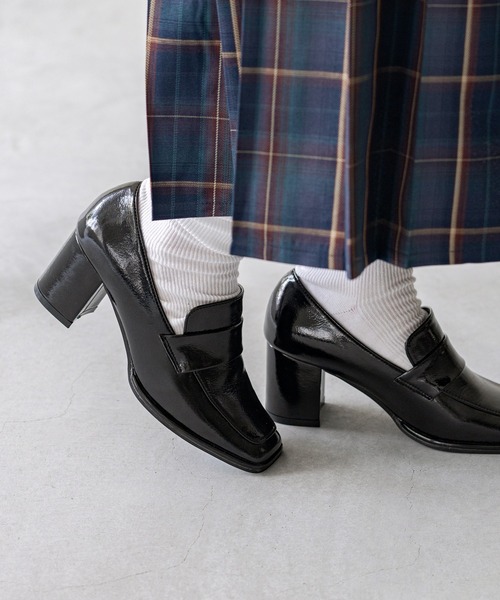 menue（メヌエ）の「スクエアトゥ 6.5cmヒール ローファー（ローファー・レディース・ブラック/シルバー/ブラック系1・S/M/L/LL/3L/SS）」の8枚目の写真