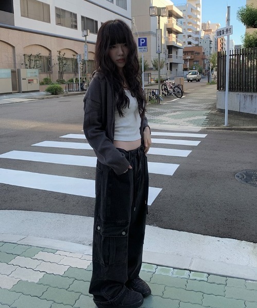 anyonemore（エニワンモア）の「ダブルジップクロップドニットジップパーカー（パーカー・レディース・チャコール・FREE）」の8枚目の写真