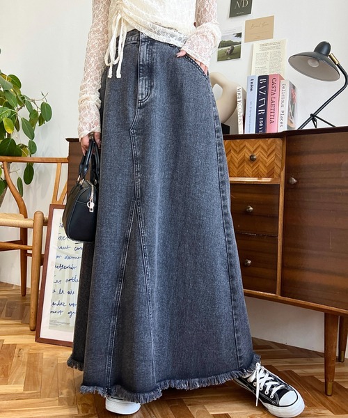 moment+(モーメントプラス)の「リメイク風デニムスカート(デニムスカート・レディース・インディゴブルー/サックスブルー/ブラック・L/M/S)」の6枚目の写真