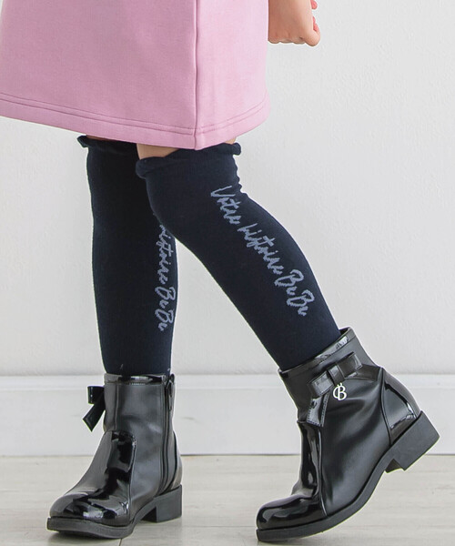 BeBe（ベベ）の「サイドロゴフリルニーハイソックス(15~24cm)（ソックス/靴下・キッズ・ブラック/パープル/ネイビー・24.0cm/17.0cm/19.0cm/21.0cm）」の6枚目の写真