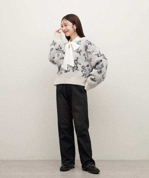 ニット セーター 「ラメ入り／春まで着用可」フラワージャカードニット レディース natural couture（ナチュラルクチュール）の「ラメ入りフラワー