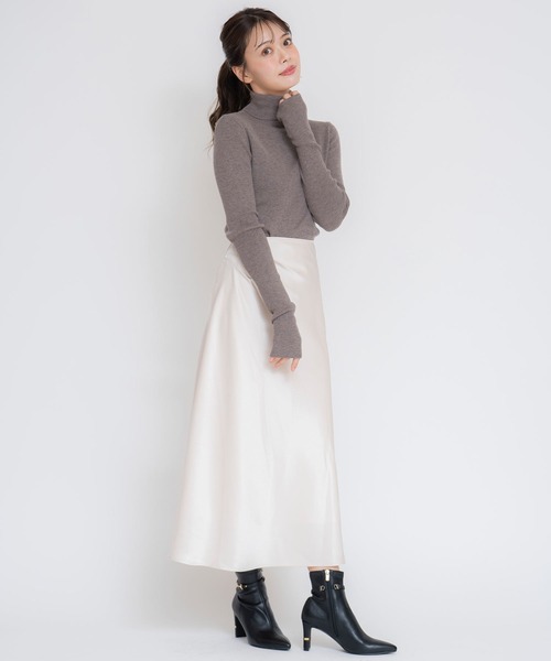 NOELA（ノエラ）の「サテンドレープナロースカート（スカート・レディース・オフホワイト/ピンク/ベージュ・S/M）」の8枚目の写真