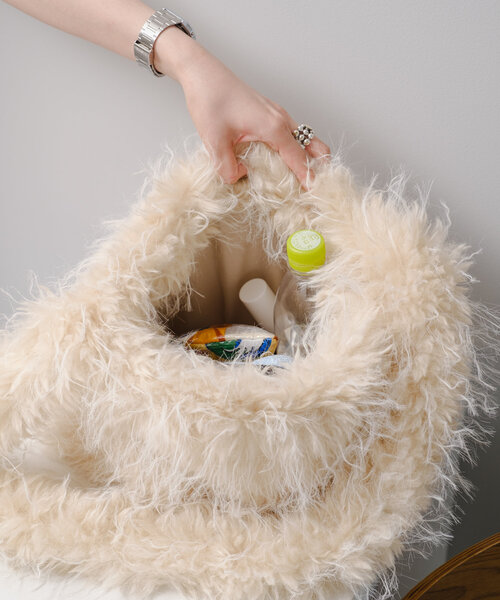 Kastane（カスタネ）の「*ロングファーバッグ（ショルダーバッグ・レディース・アイボリー/グレー/ブラウン・FREE）」の8枚目の写真