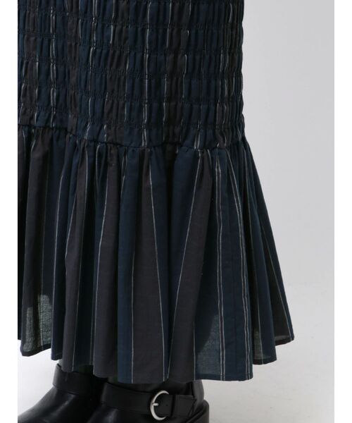 Ungrid（アングリッド）の「シャーリングデザインストライプスカート（スカート・レディース・レッド/ネイビー・FREE）」の9枚目の写真