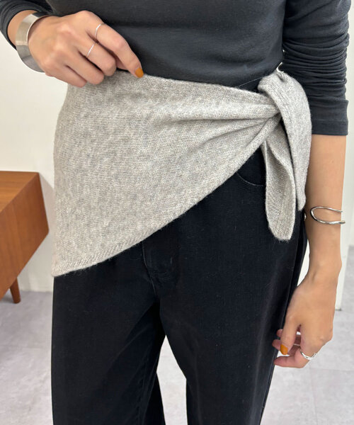 SHENERY（シーナリー）の「起毛スカーフ（ストール/ショール・レディース・グレー/ブラック・FREE）」の9枚目の写真