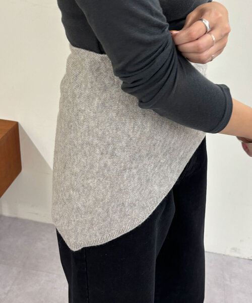 SHENERY（シーナリー）の「起毛スカーフ（ストール/ショール・レディース・グレー/ブラック・FREE）」の11枚目の写真