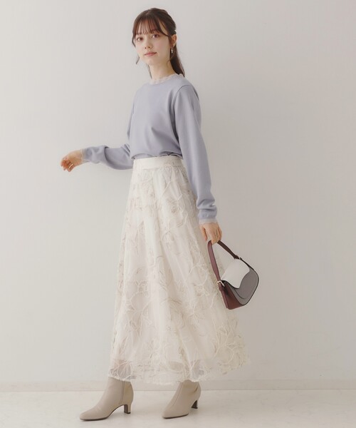 couture brooch（クチュールブローチ）の「【ふわっと揺れる華やぎスカート】ブークレチュールスカート（スカート・レディース・ライトグレー系/アイボリー系/ブラック系・38/36/42/40）」の13枚目の写真