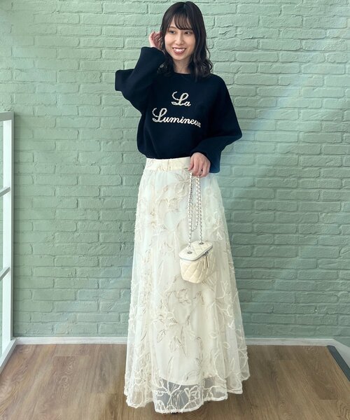 couture brooch（クチュールブローチ）の「【ふわっと揺れる華やぎスカート】ブークレチュールスカート（スカート・レディース・ライトグレー系/アイボリー系/ブラック系・38/36/42/40）」の15枚目の写真