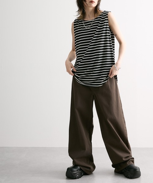 Soiunique（スワユニーク）の「綿１００％超ゆったりツイルワイドパンツ ［Soiunique］（その他パンツ・レディース・レッド/グリーン/モカ・LL/L/M）」の4枚目の写真