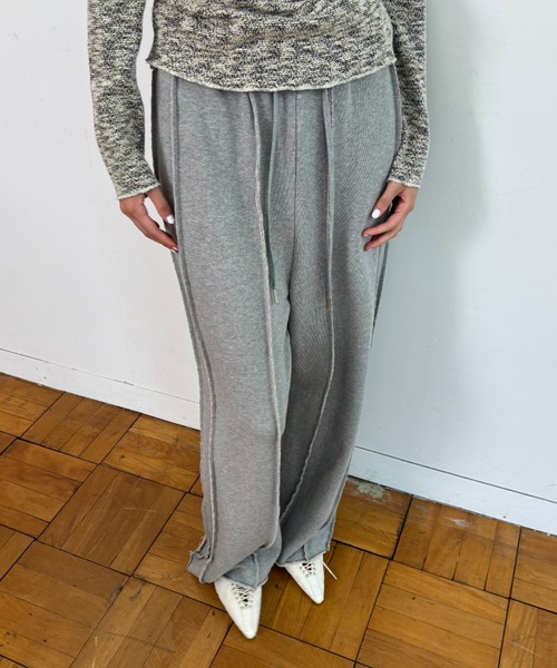 FUULLY STUDIO（フーリィーステューディオ）の「スウェットシームイージーパンツ（スウェットパンツ・レディース・ブラック/アイボリー/グレー・FREE）」の3枚目の写真