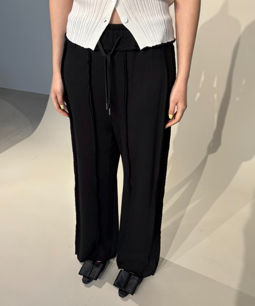 FUULLY STUDIO（フーリィーステューディオ）の「スウェットシームイージーパンツ（スウェットパンツ・レディース・ブラック/アイボリー/グレー・FREE）」の15枚目の写真