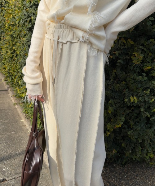 FUULLY STUDIO（フーリィーステューディオ）の「スウェットシームイージーパンツ（スウェットパンツ・レディース・ブラック/アイボリー/グレー・FREE）」の14枚目の写真