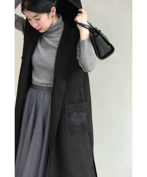 （黒）エレガントなレース装飾のフード付きロングジレベスト（ベスト）｜CAWAII（カワイイ）