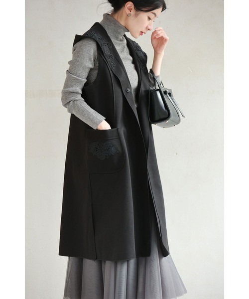 （黒）エレガントなレース装飾のフード付きロングジレベスト（ベスト）｜CAWAII（カワイイ）