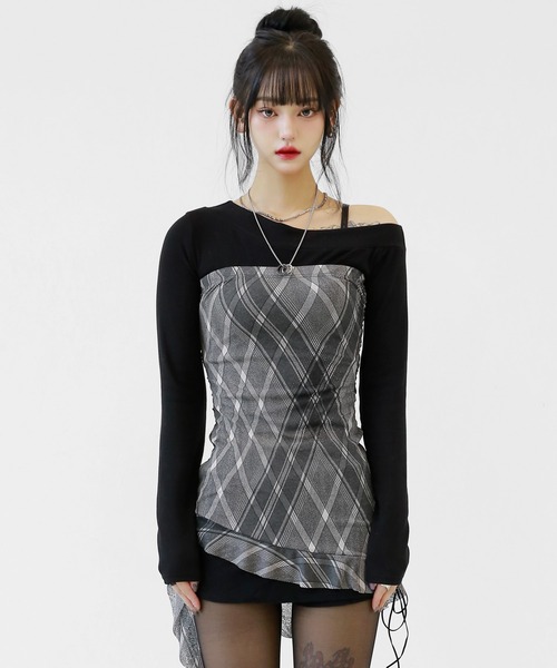 minsobi（ミンソビ）の「アシンメトリーシースルーチェックワンピース（ワンピース・レディース・チャコール/ワイン・FREE）」の22枚目の写真