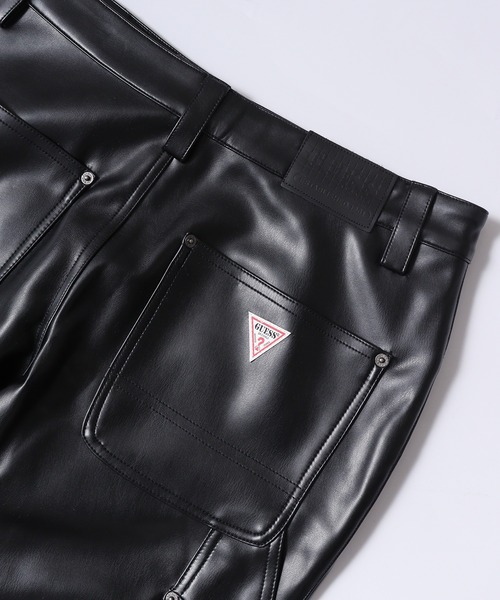 Guess(ゲス)の「GUESS GO RAYMOND PU CARPENTER PANT 合成皮革 ワイドペインターパンツ(その他パンツ・メンズ・ブラック・30/31/32)」の11枚目の写真