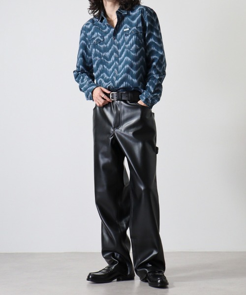 セール】GUESS GO RAYMOND PU CARPENTER PANT 合成皮革 ワイド