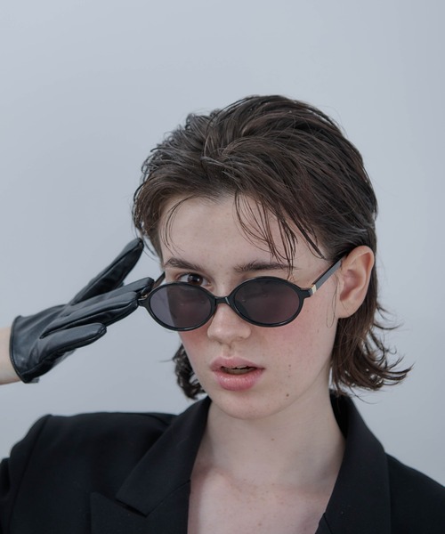 Carmelo（カーメロ）の「Flat circle sunglass（サングラス・レディース・ブラック/ブラウン・FREE）」の2枚目の写真