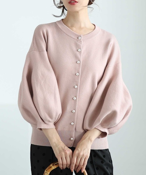 Sawa a la mode(サワアラモード)の「パールが連なるふんわり袖ニットカーディガン(ニット/セーター・レディース・ピンク/オフホワイト/ブルー/ブラック・FREE)」の4枚目の写真