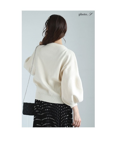 Sawa a la mode(サワアラモード)の「パールが連なるふんわり袖ニットカーディガン(ニット/セーター・レディース・ピンク/オフホワイト/ブルー/ブラック・FREE)」の11枚目の写真