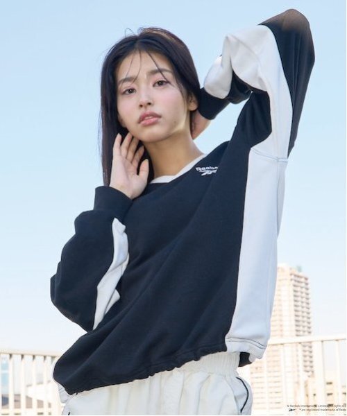 LOVETOXIC（ラブトキシック）の「【Reebok】ルーズスウェット（スウェット・キッズ・オフホワイト/ブラック/ライトグリーン・L:160cm/S:140cm/M:150cm/LL(170cm)）」の4枚目の写真