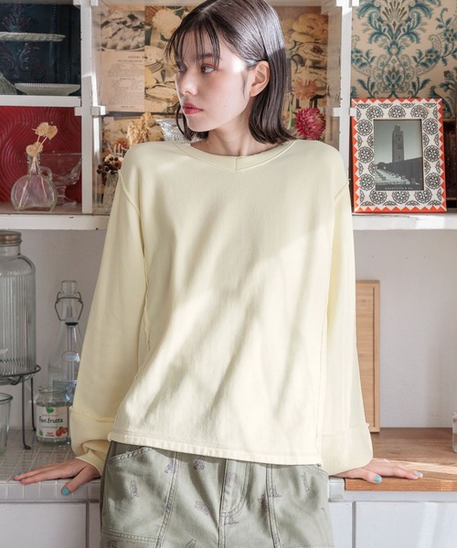 niko and...（ニコアンド）の「リメイクハギ裏毛プルオーバー（スウェット・レディース・ブルー/グレー/イエロー/チャコール・MEDIUM/LARGE）」の10枚目の写真