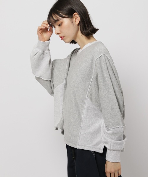niko and...（ニコアンド）の「リメイクハギ裏毛プルオーバー（スウェット・レディース・ブルー/グレー/イエロー/チャコール・MEDIUM/LARGE）」の16枚目の写真