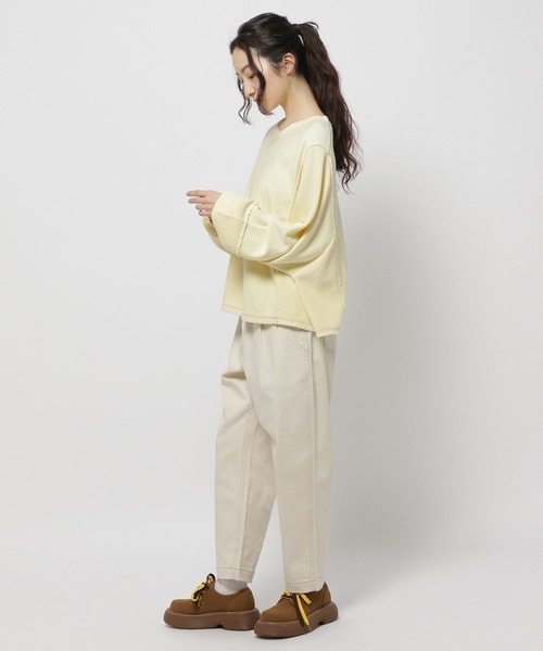 niko and...（ニコアンド）の「リメイクハギ裏毛プルオーバー（スウェット・レディース・ブルー/グレー/イエロー/チャコール・MEDIUM/LARGE）」の22枚目の写真