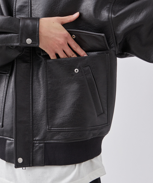 B.C STOCK（ベーセーストック）の「フェイクレザー A2 ブルゾン（ライダースジャケット・メンズ・ブラウン/ブラック・LARGE/MEDIUM）」の21枚目の写真