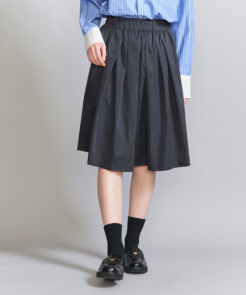 BEAUTY&YOUTH UNITED ARROWS（ビューティーアンドユースユナイテッドアローズ）の「ギャザーフレア ミドルスカート（スカート・レディース・ネイビー/グレー・FREE）」の3枚目の写真