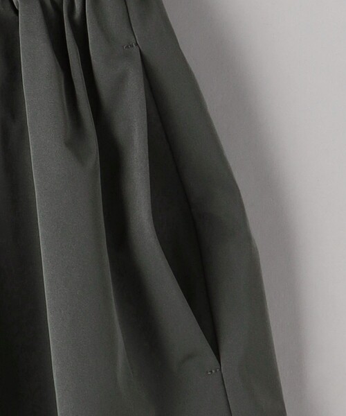 BEAUTY&YOUTH UNITED ARROWS（ビューティーアンドユースユナイテッドアローズ）の「ギャザーフレア ミドルスカート（スカート・レディース・ネイビー/グレー・FREE）」の15枚目の写真