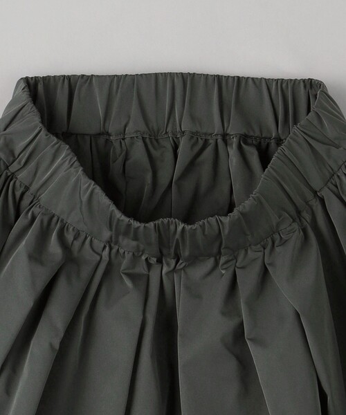 BEAUTY&YOUTH UNITED ARROWS（ビューティーアンドユースユナイテッドアローズ）の「ギャザーフレア ミドルスカート（スカート・レディース・ネイビー/グレー・FREE）」の16枚目の写真