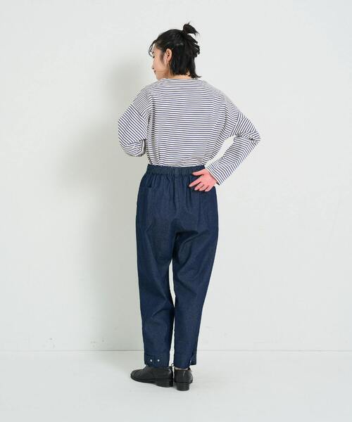 conges payes ADIEU TRISTESSE（コンジェ ペイエ アデュートリステス）の「【FAVE】サイドポケットイージーパンツ（その他パンツ・レディース・カーキ/ライトインディゴブルー/インディゴブルー/ブラック・38）」の16枚目の写真
