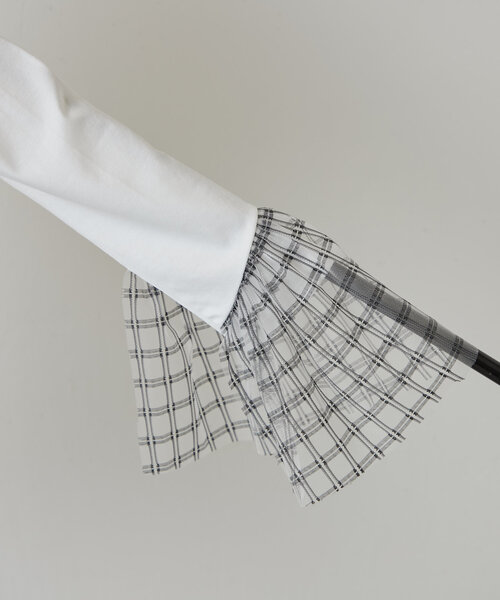 BEARDSLEY（ビアズリー）の「チェックチュールスリーブTシャツ（Tシャツ/カットソー・レディース・ホワイト/ブラック・FREE）」の4枚目の写真