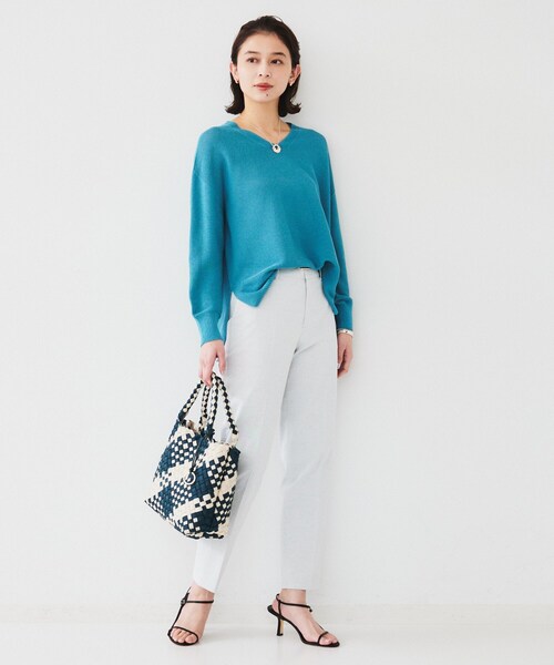 UNTITLED（アンタイトル）の「オックステーパードパンツ（その他パンツ・レディース・オフホワイト/ナチュラル/ネイビー/ライトグレー・00/01/02/03/04/42/44/46/48/50）」の12枚目の写真