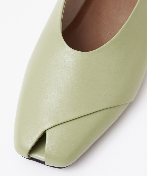 Au BANNISTER（オゥバニスター）の「ピープトゥリボン ソフトシューズ（パンプス・レディース・ブラック/オレンジ/グリーン/アイボリー・37/38/36/35/39）」の21枚目の写真