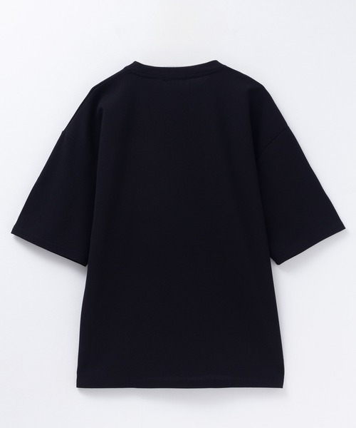 URBAN COLLECTION(アーバンコレクション)の「URBANCOLECTION AIR Smoosy カットジョーゼット ピンタックテーパードTシャツ(Tシャツ/カットソー・メンズ・ブラック/グレイッシュベージュ・S/M/L/XL)」の3枚目の写真