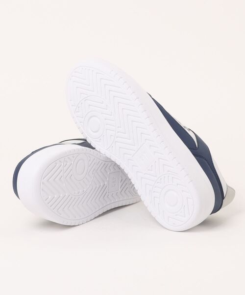 GAP（ギャップ）の「【GAP】 軽量バスケットスニーカー（スニーカー・メンズ・ホワイト/ホワイト×ネイビー/ホワイト×グレー・27.0cm/28.0cm/26.0cm）」の5枚目の写真