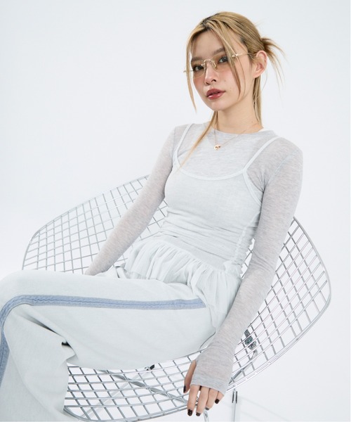 Clum(クルム)の「裾フリルシアーカットソー(Tシャツ/カットソー・レディース・キナリ/グレー/ブラウン・SMALL/MEDIUM)」の3枚目の写真