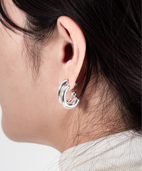 JENNYBIRD（ジェニーバード）の「【JENNY BIRD/ジェニーバード】フープピアス　FLORENCE EARRINGS（ピアス（両耳用）・レディース・シルバー/ゴールド/シルバー×ゴールド・FREE）」の18枚目の写真
