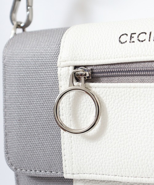 CECIL McBEE(セシルマクビー)の「トラベルキャンバスシリーズ マルチショルダーバッグ(ショルダーバッグ・レディース・グレー・F)」の4枚目の写真