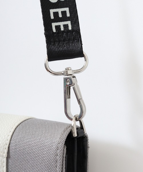 CECIL McBEE(セシルマクビー)の「トラベルキャンバスシリーズ マルチショルダーバッグ(ショルダーバッグ・レディース・グレー・F)」の7枚目の写真